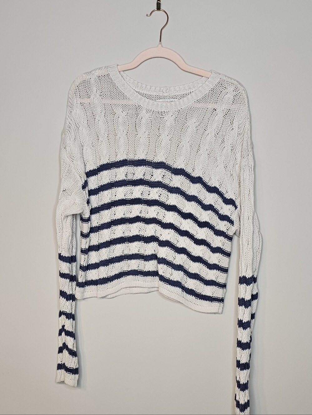 American Eagle Cable Knit Cropped Crew Neck Sweater Small Striped 100% Cotton